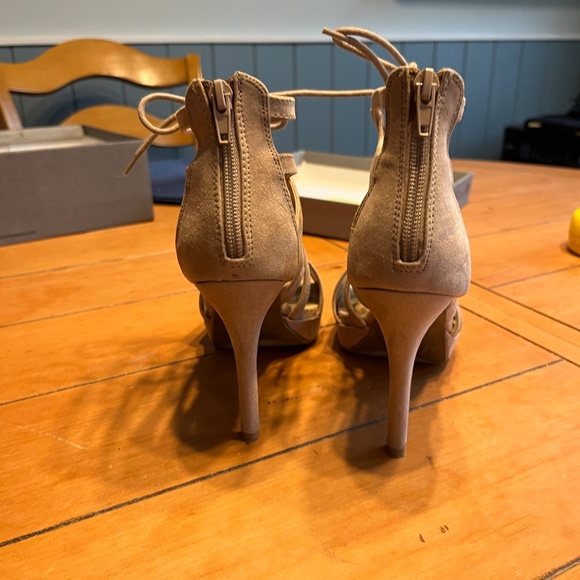 Nude platform sandals size 8 1/2 - Picture 4 of 6